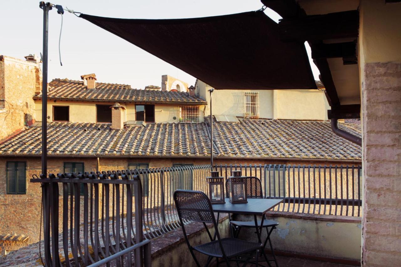 La Costarella - Central With Cozy Terrace Сиена Экстерьер фото